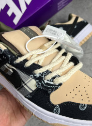 Кроссовки Nike Dunk SB Low Travis Scott Cactus Jack живое фото 3